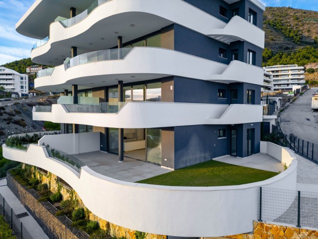 2 Bedrooms Apartment in Fuengirola