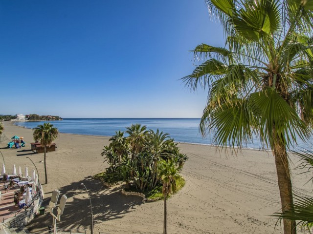 2 Bedrooms Apartment in Estepona