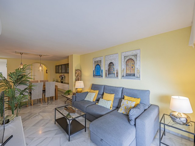 2 Bedrooms Apartment in Estepona