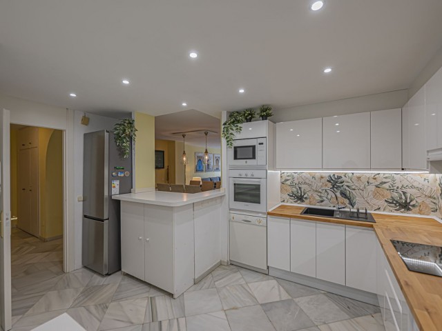 2 Bedrooms Apartment in Estepona