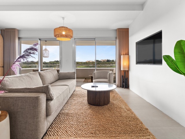 3 Bedrooms Apartment in Estepona