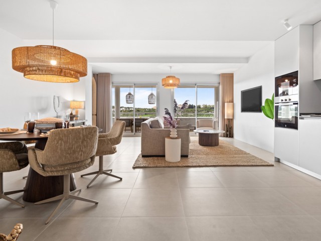 3 Bedrooms Apartment in Estepona