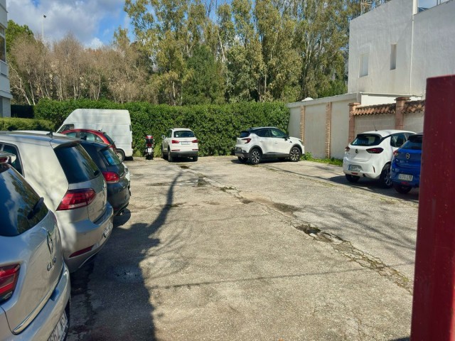 2 Makuuhuoneen Huoneisto Puerto Banús