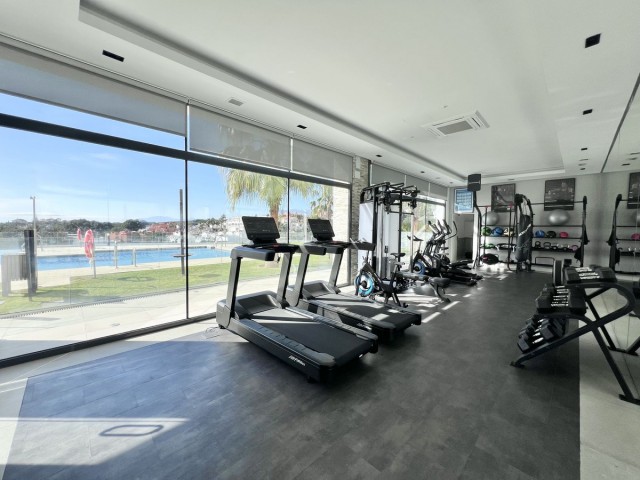 Apartamento con 3 Dormitorios  en Artola