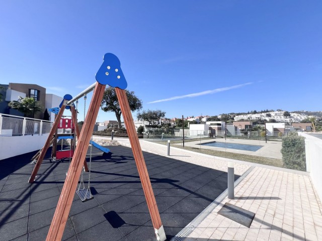 Apartamento con 3 Dormitorios  en Artola