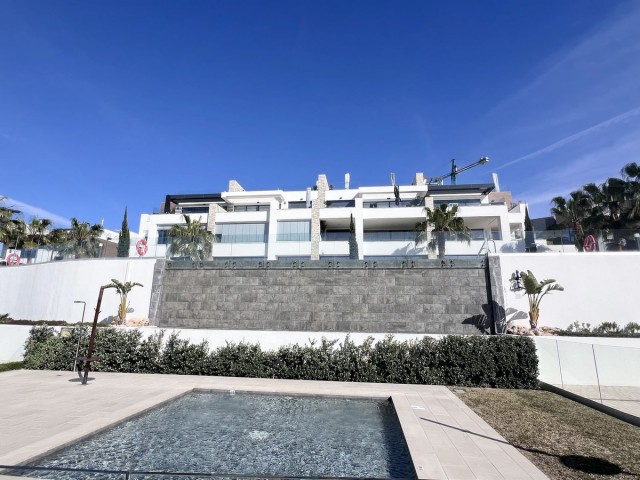 Apartamento con 3 Dormitorios  en Artola