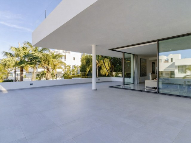 3 Bedrooms Apartment in New Golden Mile