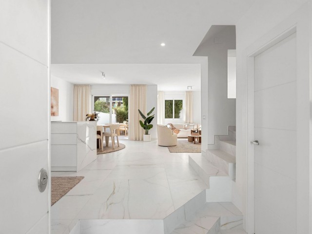 3 Schlafzimmer Reihenhaus in Nueva Andalucía