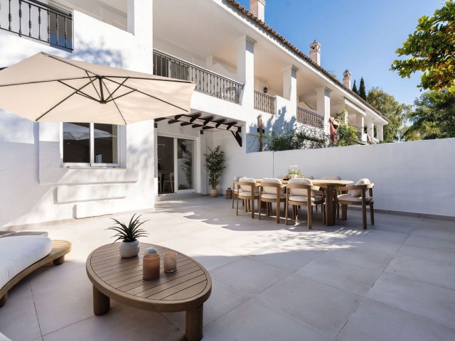 3 Schlafzimmer Reihenhaus in Nueva Andalucía
