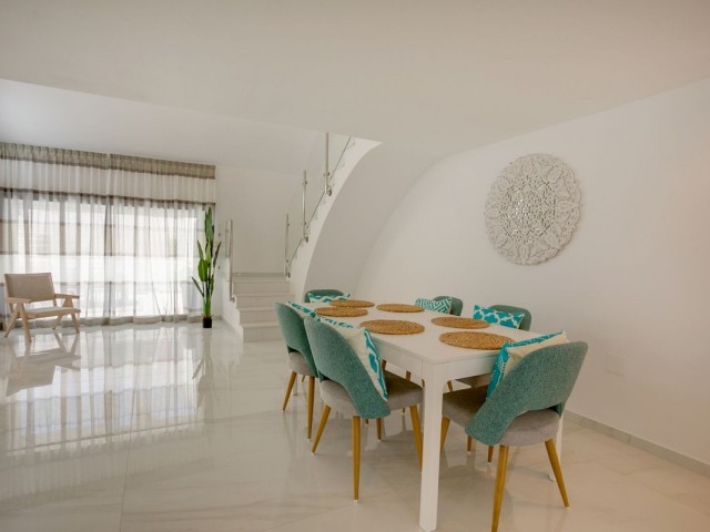 3 Bedrooms Villa in Estepona