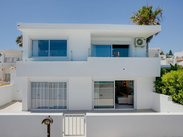 3 Schlafzimmer Villa in Estepona