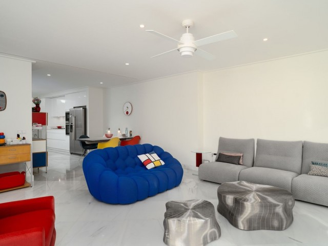 Apartamento con 4 Dormitorios  en Málaga Centro