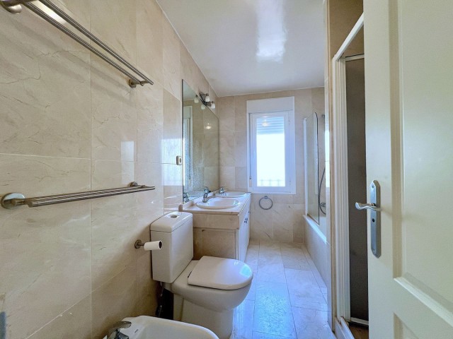 Villa con 3 Dormitorios  en Riviera del Sol