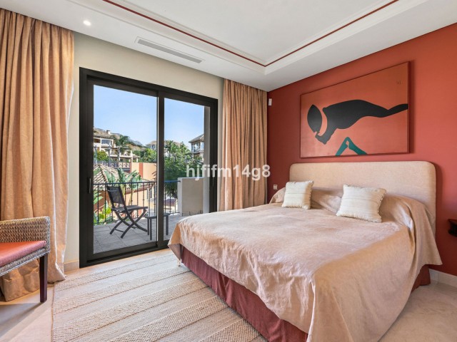 3 Bedrooms Apartment in Nueva Andalucía