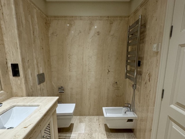 2 Bedrooms Apartment in Estepona