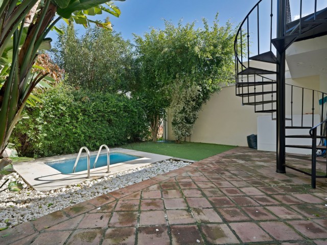 3 Bedrooms Townhouse in Benahavís