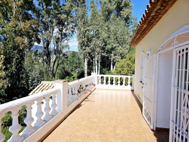 Villa avec 5 Chambres  à Benahavís