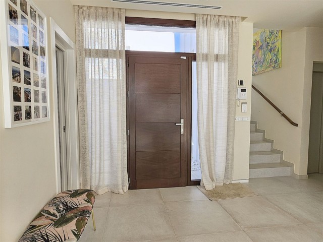 Villa avec 5 Chambres  à Riviera del Sol