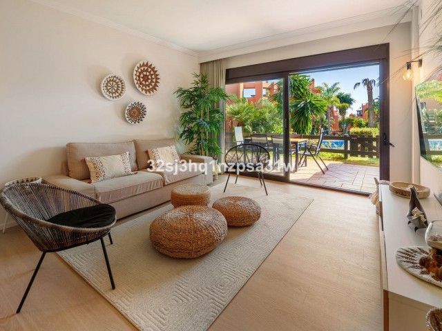 2 Bedrooms Apartment in Estepona
