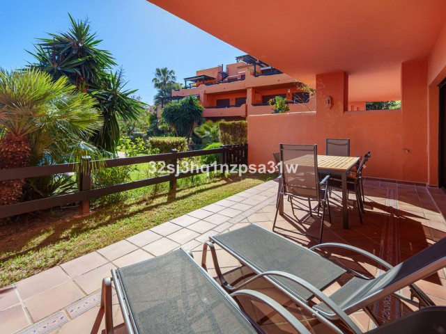 2 Bedrooms Apartment in Estepona