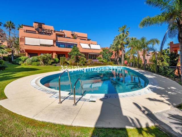 2 Bedrooms Apartment in Estepona