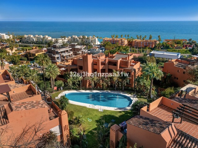 2 Bedrooms Apartment in Estepona