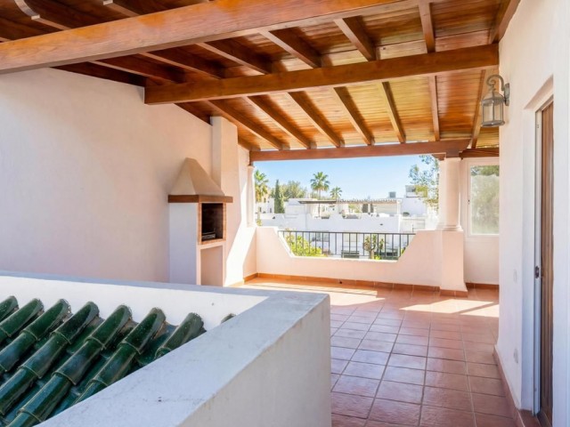 3 Bedrooms Townhouse in Nueva Andalucía