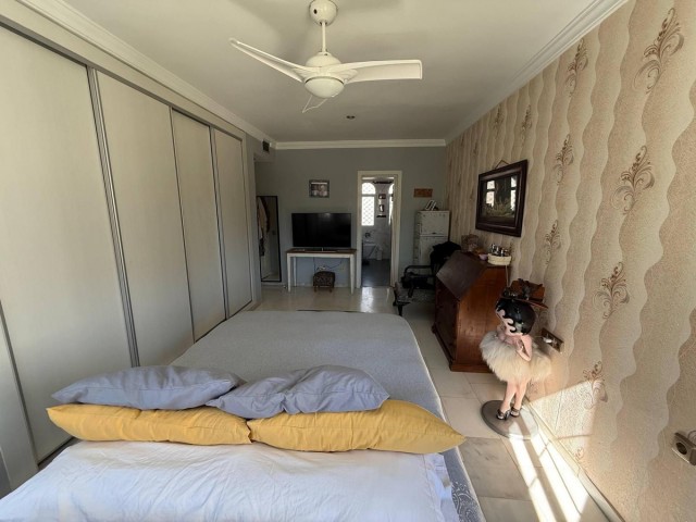 3 Schlafzimmer Reihenhaus in Nueva Andalucía