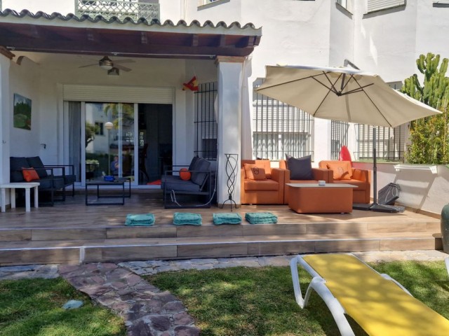 3 Schlafzimmer Reihenhaus in Nueva Andalucía