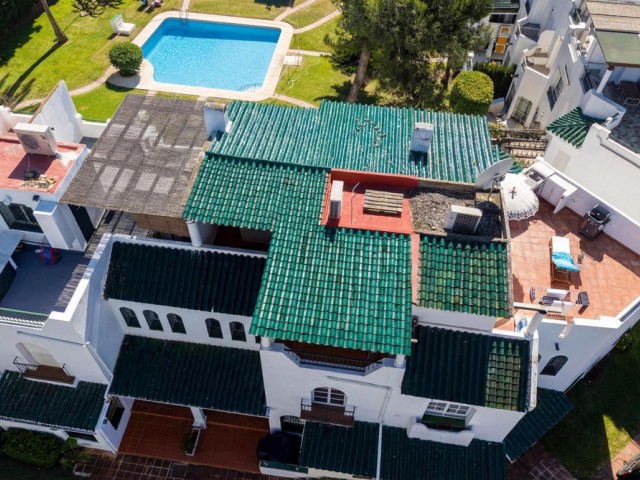 3 Schlafzimmer Reihenhaus in Nueva Andalucía