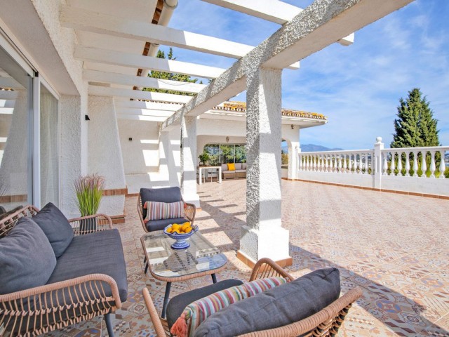 5 Slaapkamer Villa in Torrenueva