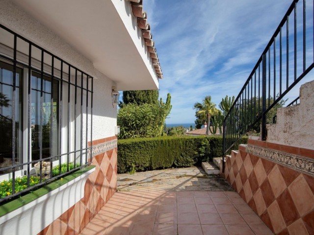 5 Slaapkamer Villa in Torrenueva