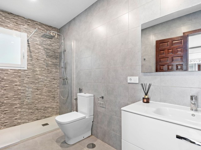 5 Slaapkamer Villa in Torrenueva