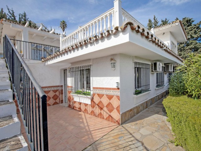 5 Slaapkamer Villa in Torrenueva