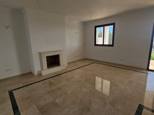 2 Schlafzimmer Reihenhaus in Doña Julia