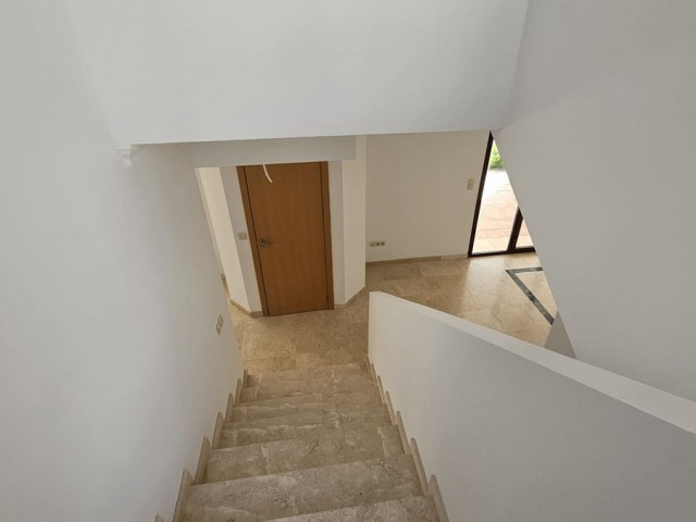 2 Slaapkamer Rijtjeshuis in Doña Julia