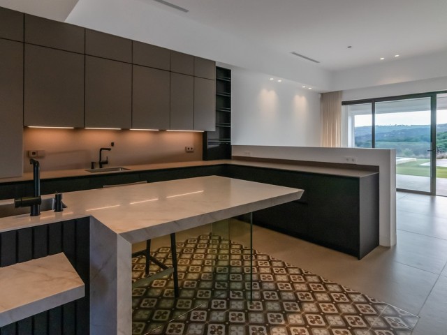 5 Soveroms Villa i Sotogrande