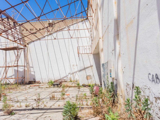 Kommerziell in La Colina