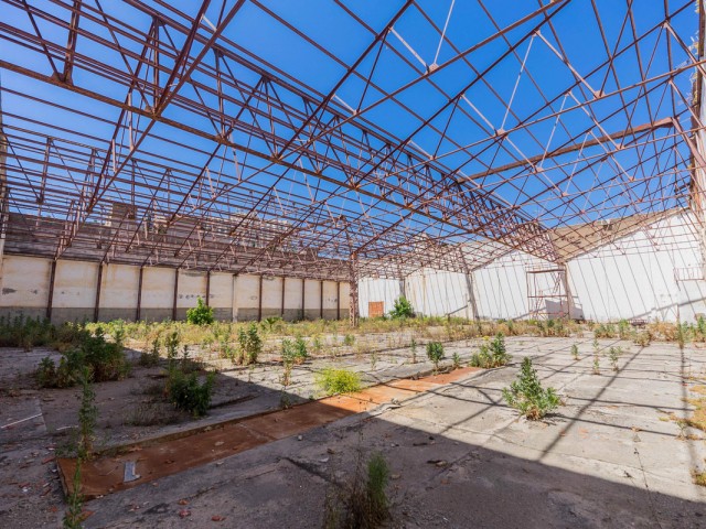 Kommerziell in La Colina