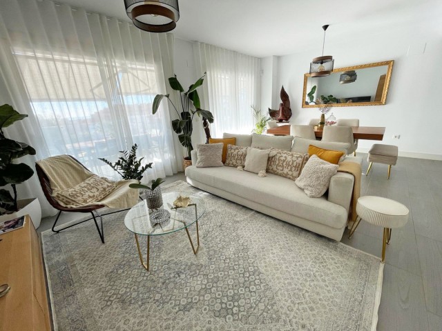 Apartamento con 3 Dormitorios  en Fuengirola