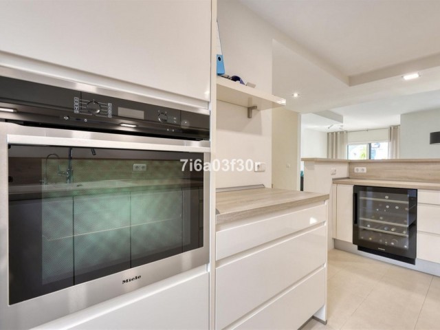 4 Bedrooms Townhouse in San Pedro de Alcántara