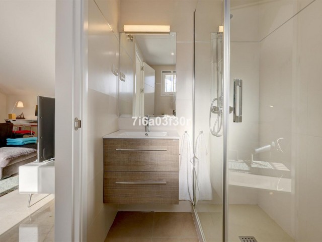 4 Bedrooms Townhouse in San Pedro de Alcántara