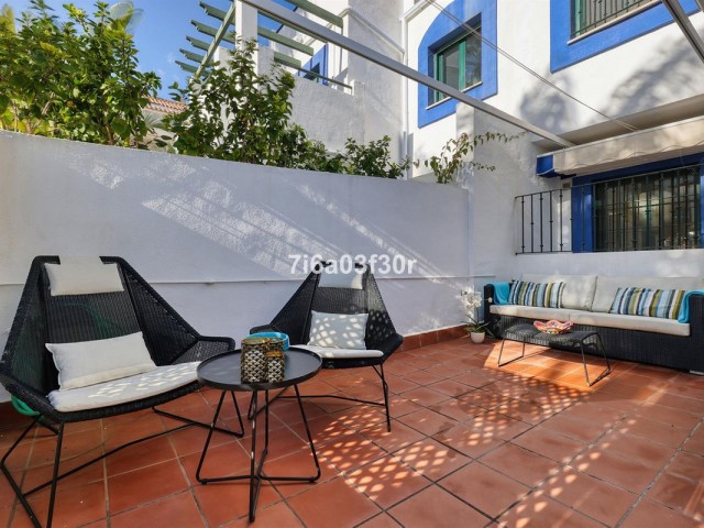 4 Bedrooms Townhouse in San Pedro de Alcántara