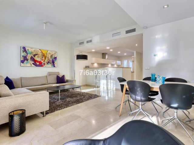 4 Schlafzimmer Reihenhaus in Marbella