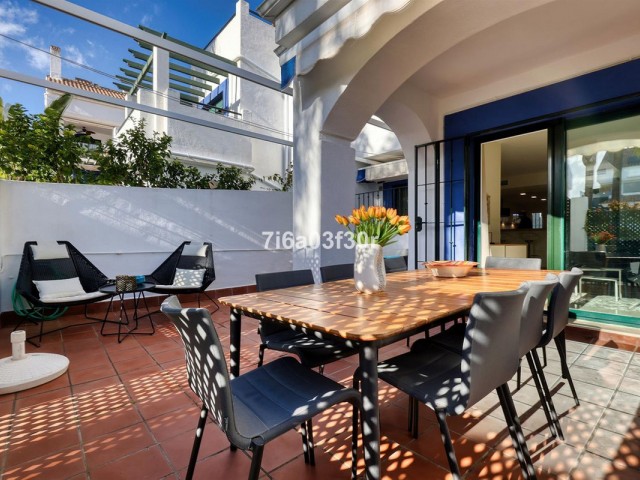 4 Schlafzimmer Reihenhaus in Marbella