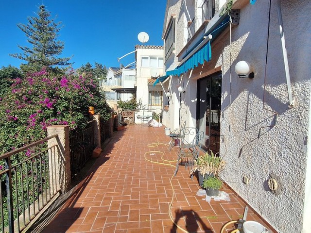 Villa con 4 Dormitorios  en Torreblanca