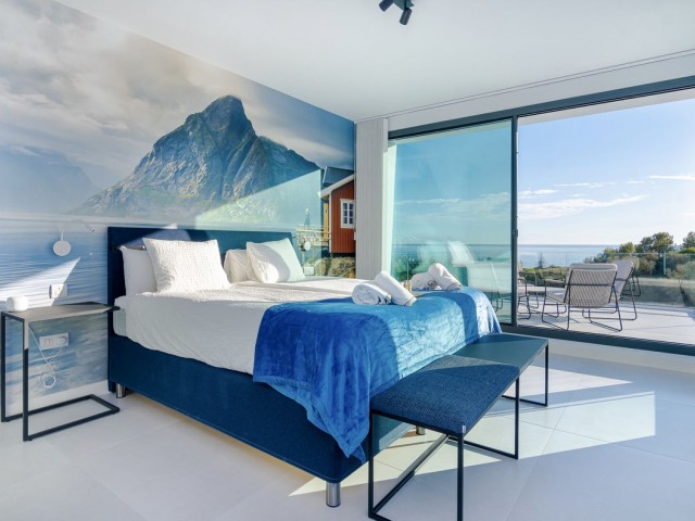 4 Bedrooms Villa in Calahonda