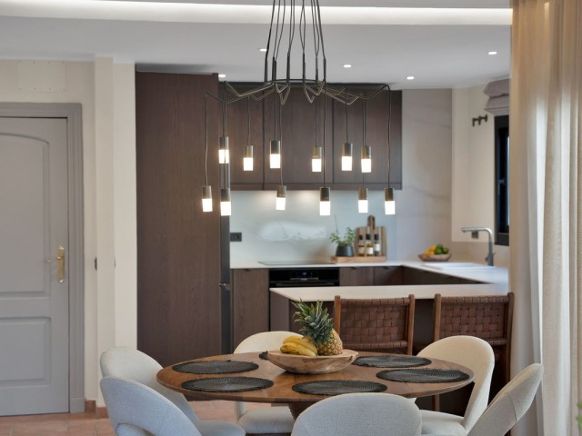 Villa con 3 Dormitorios  en Calahonda