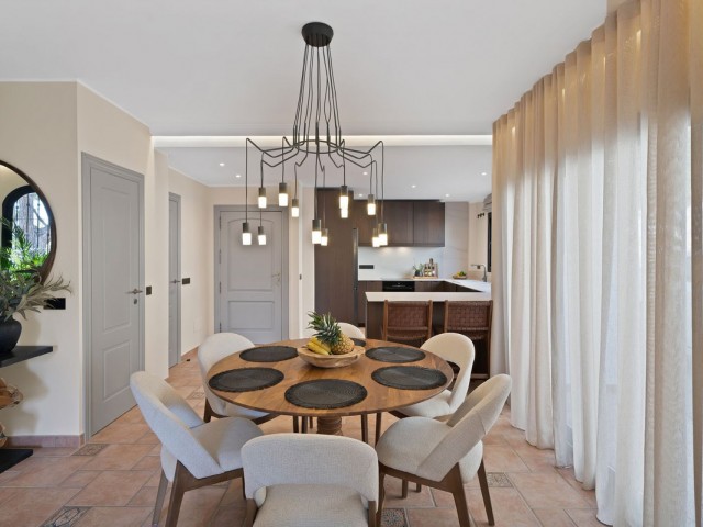 Villa con 3 Dormitorios  en Calahonda