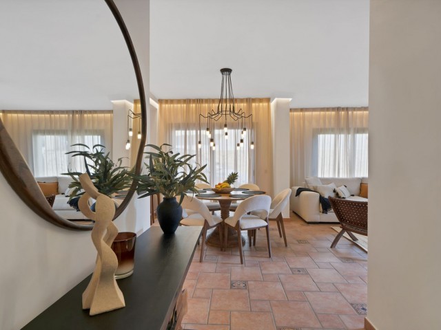 Villa con 3 Dormitorios  en Calahonda